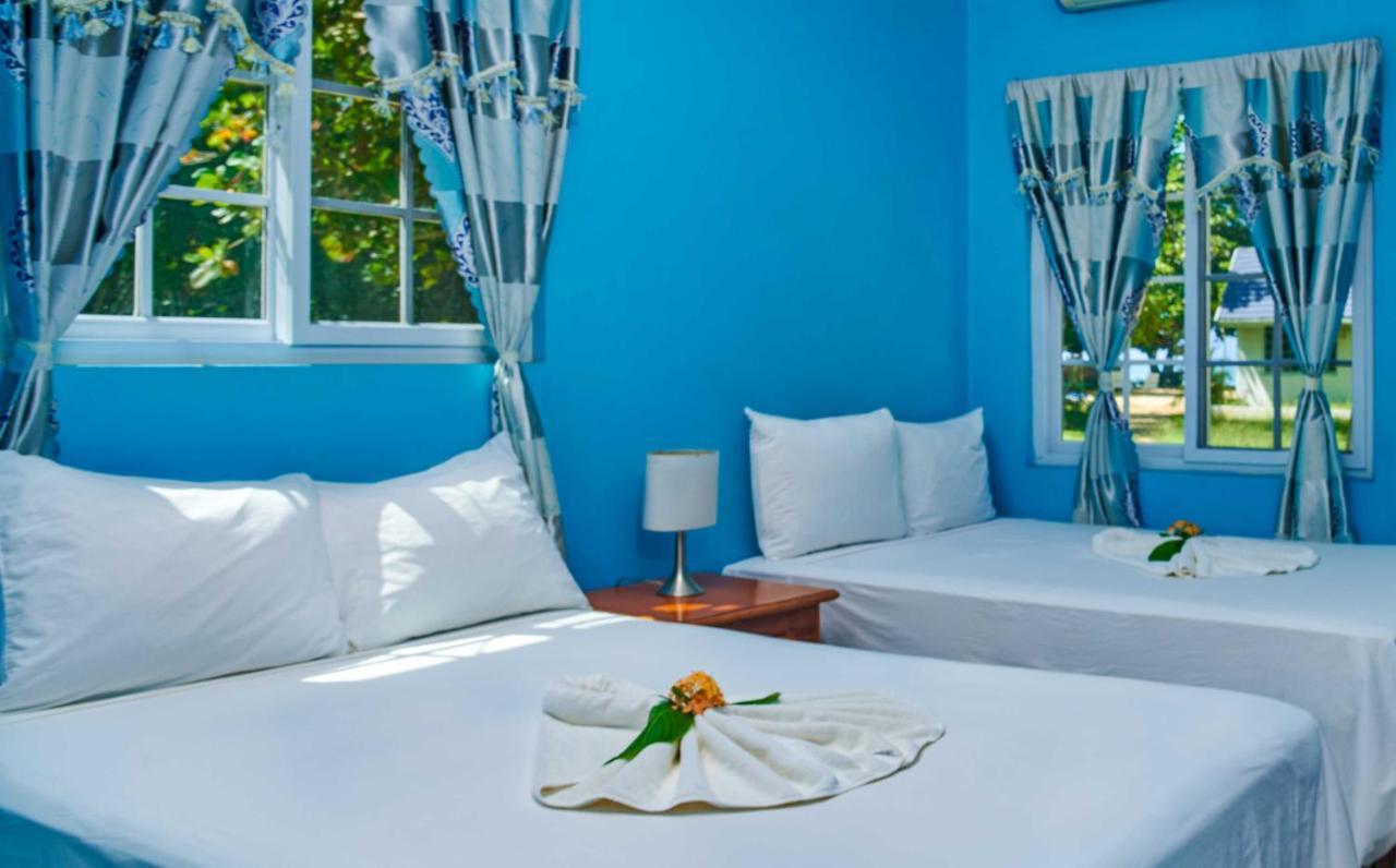 Yellow Bird Sea Negril Bagian luar foto