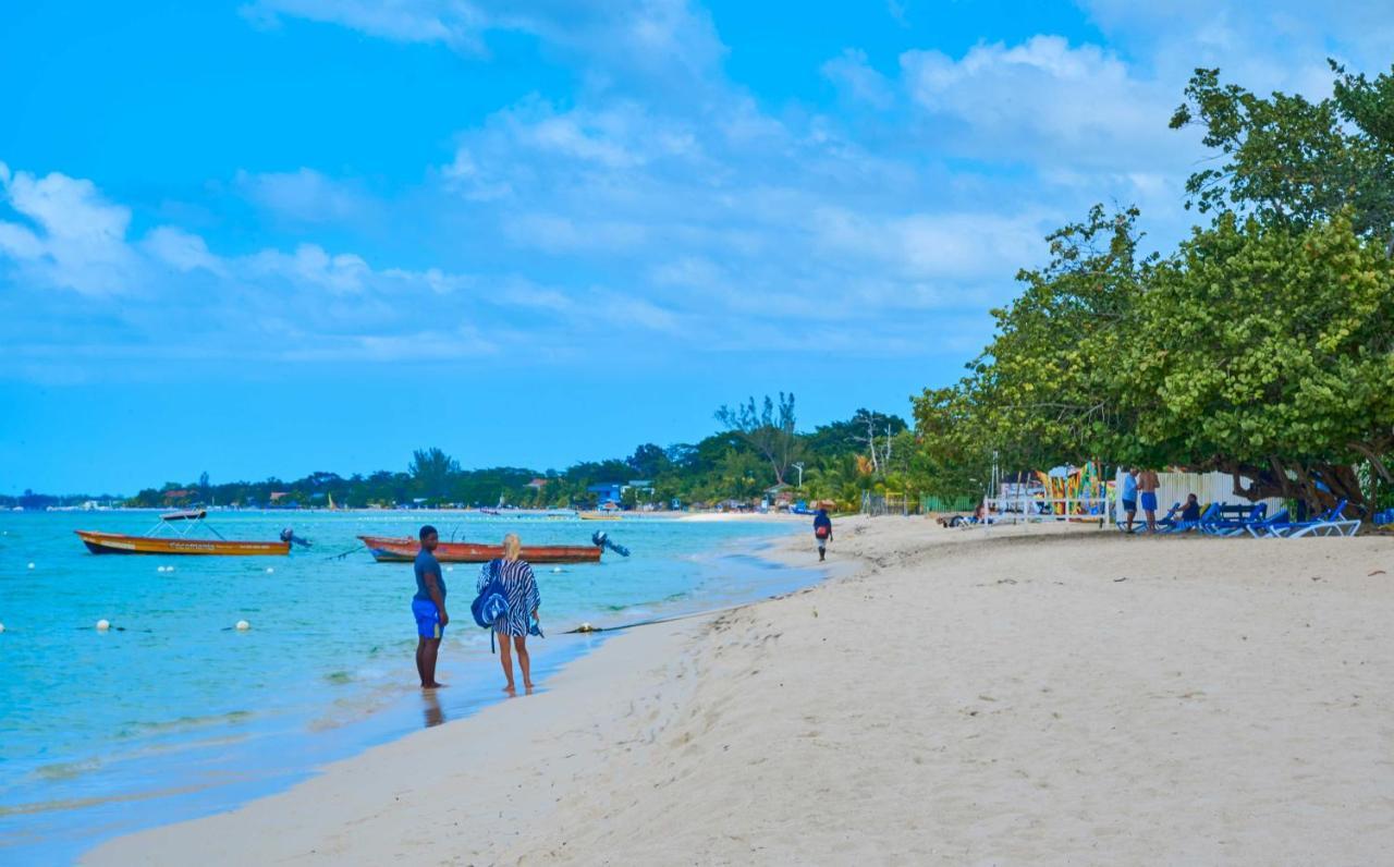 Yellow Bird Sea Negril Bagian luar foto